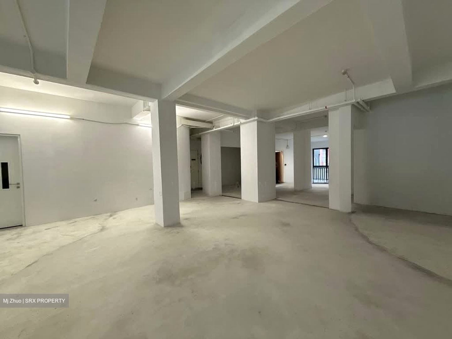 North Canal Road (D1), Office #599578671